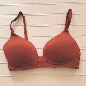 Lively 32C All-Day Plunge No Wire T-Shirt Bra Wirefree